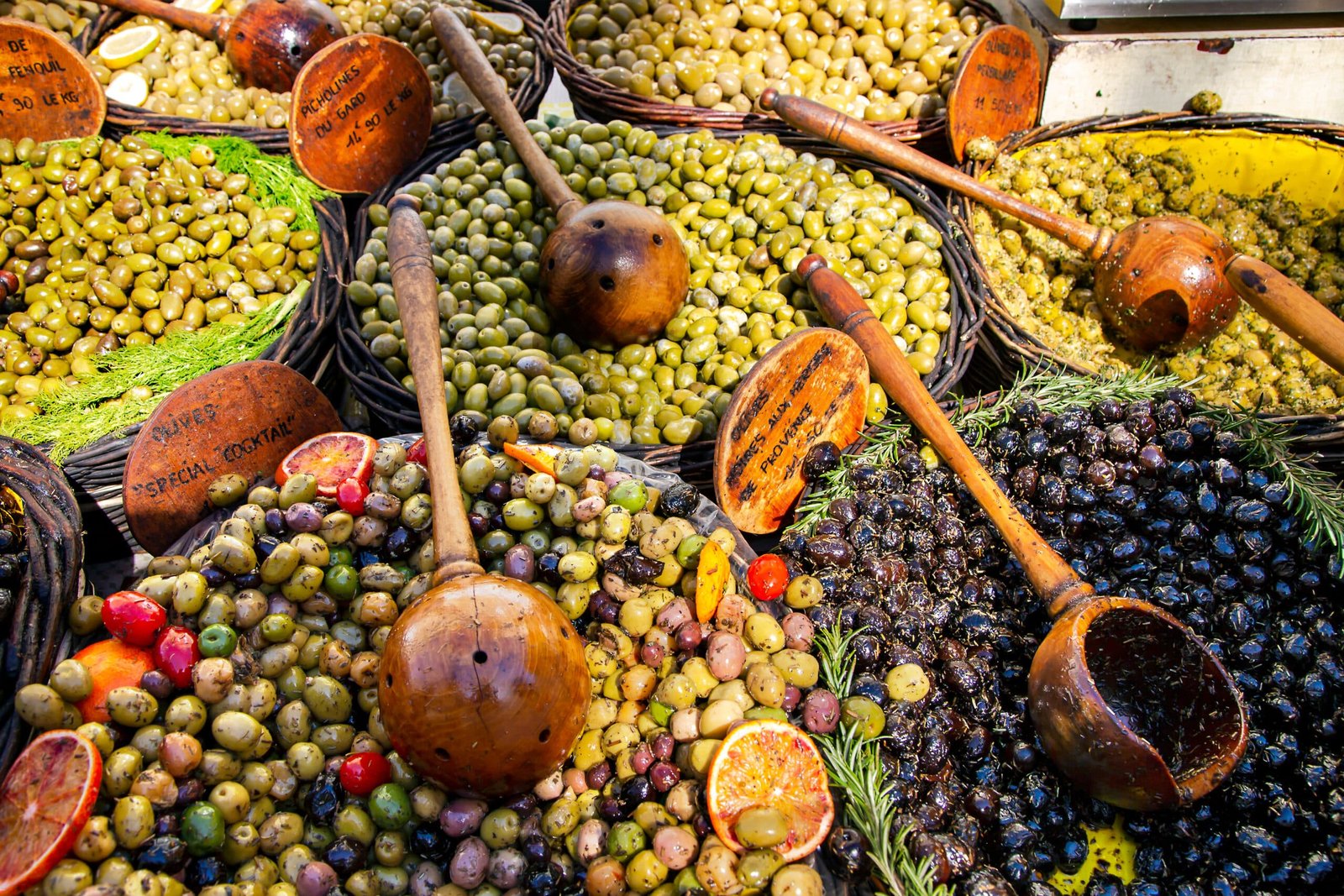 Fresh olives at the Avignon market showcasing Provençal flavours